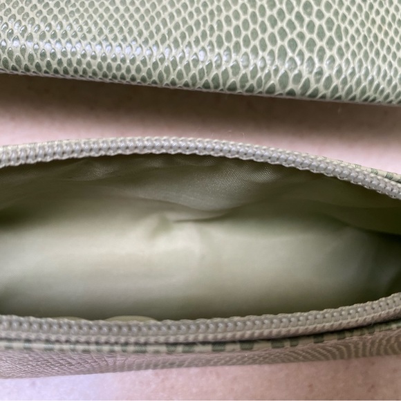 Clinique faux snake bag set - Picture 5 of 5